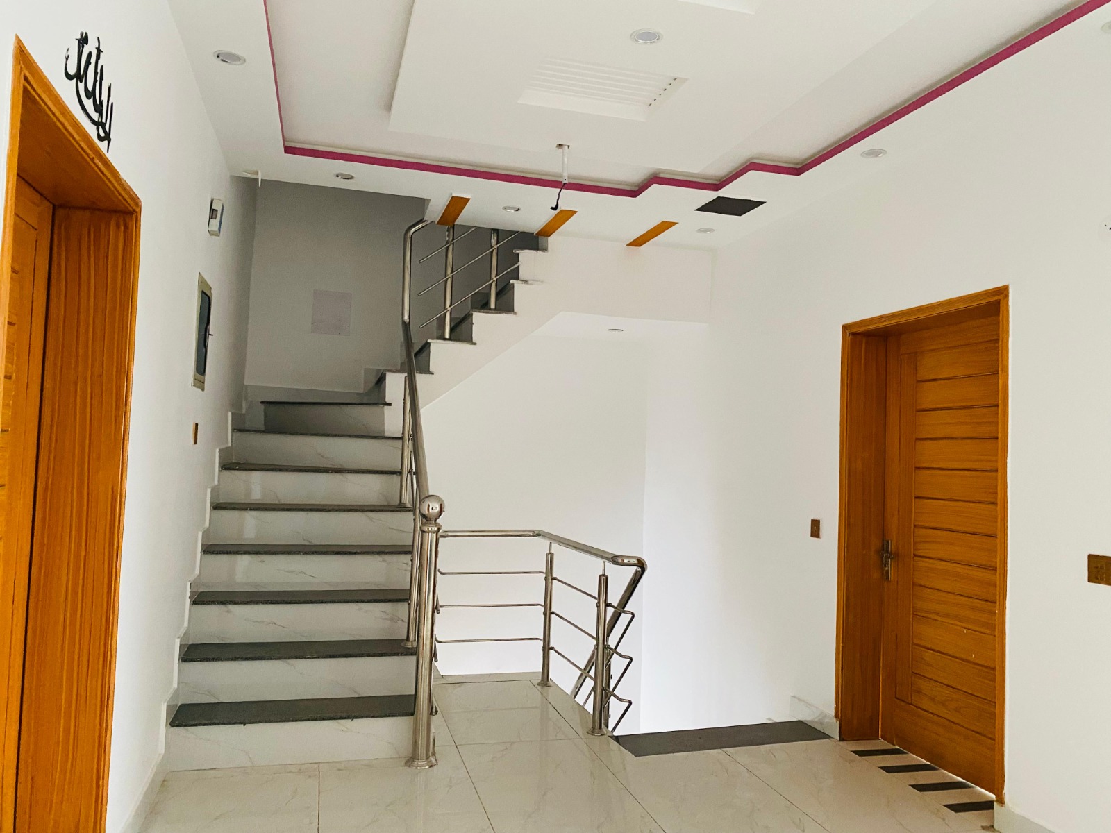 Modern 5 Marla Brand-New House-4 Bed Luxury for sale in Platinum Block