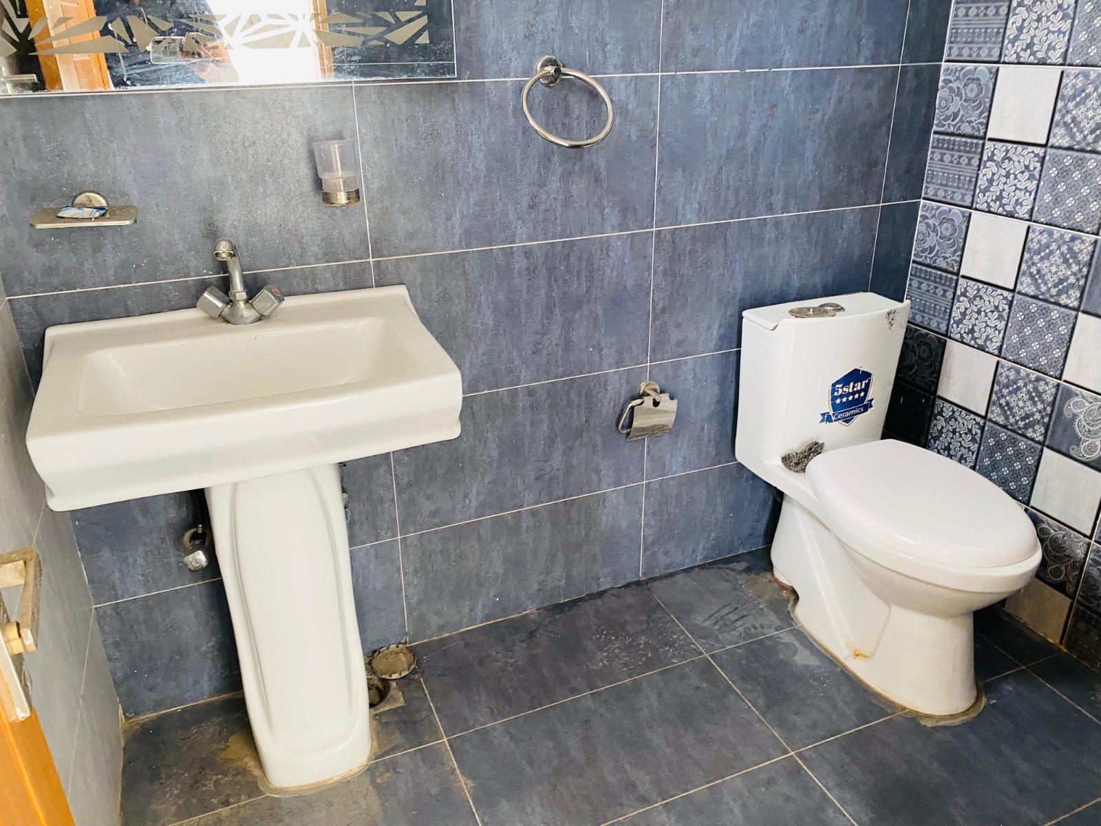 Modern 5 Marla Brand-New House-4 Bed Luxury for sale in Platinum Block