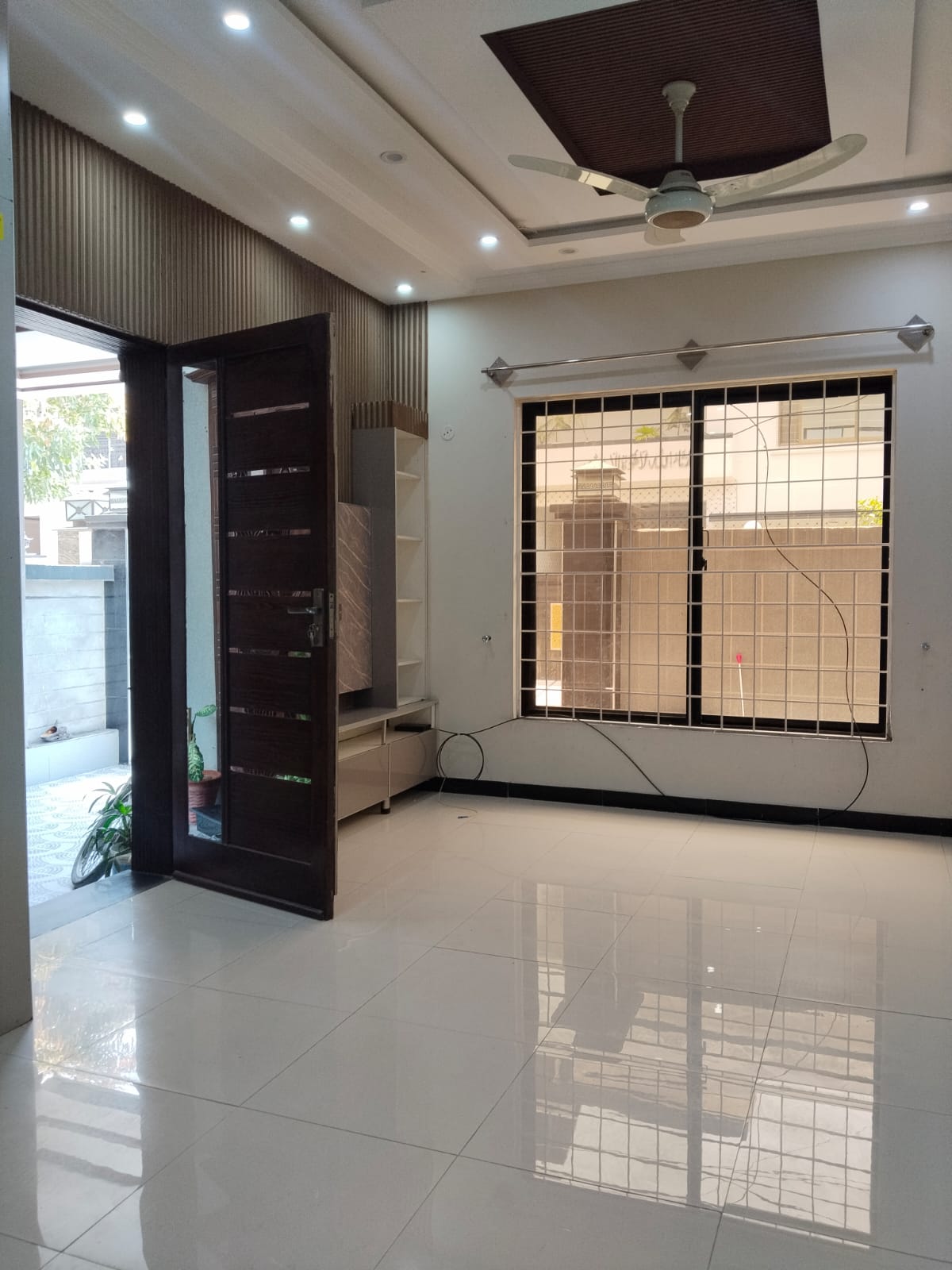 5 Marla Brand New Lower Portion for Rent in Executive Block, Park View City Lahore