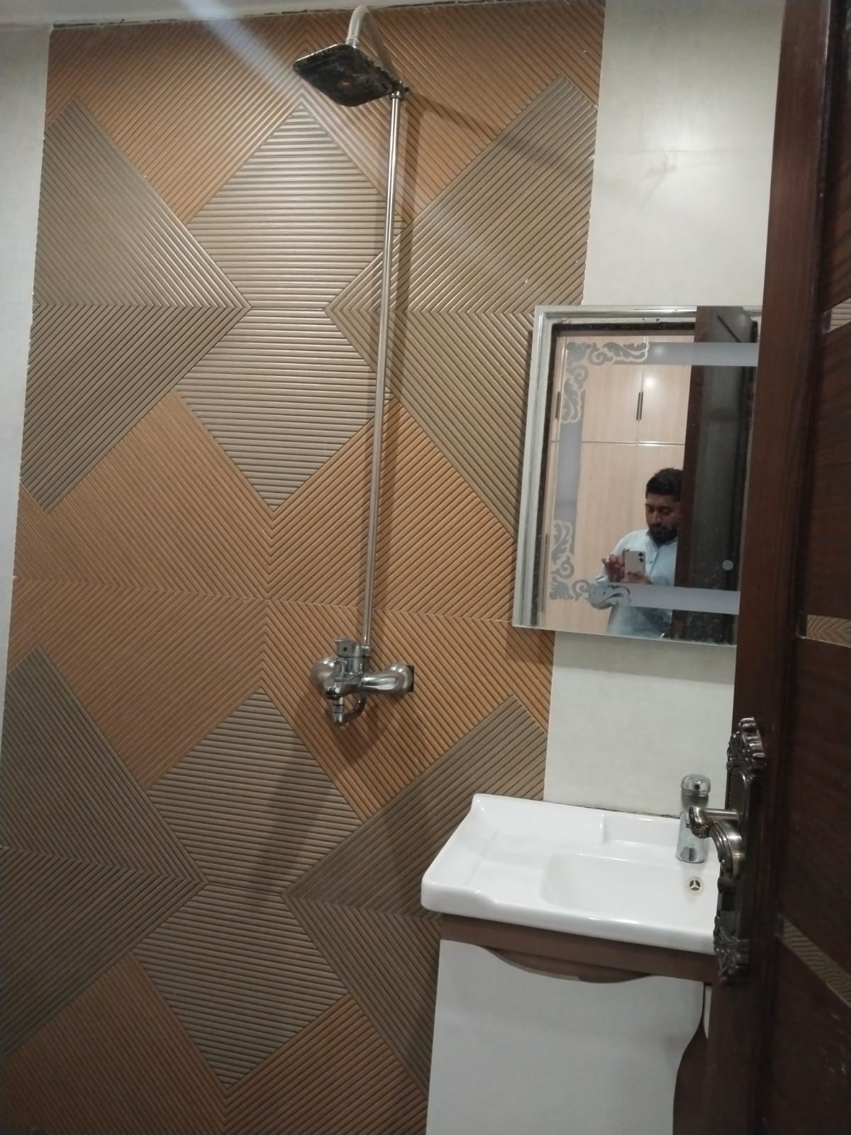 5 Marla Brand New Lower Portion for Rent in Executive Block, Park View City Lahore