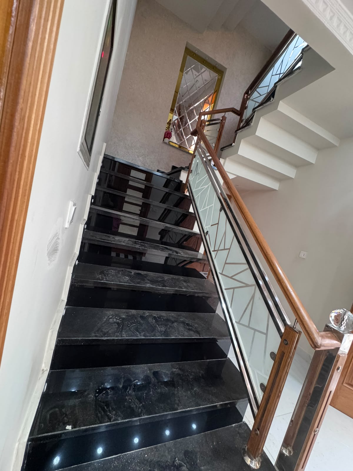 10 Marla House for Sale in Tulip Block, Park View City Lahore