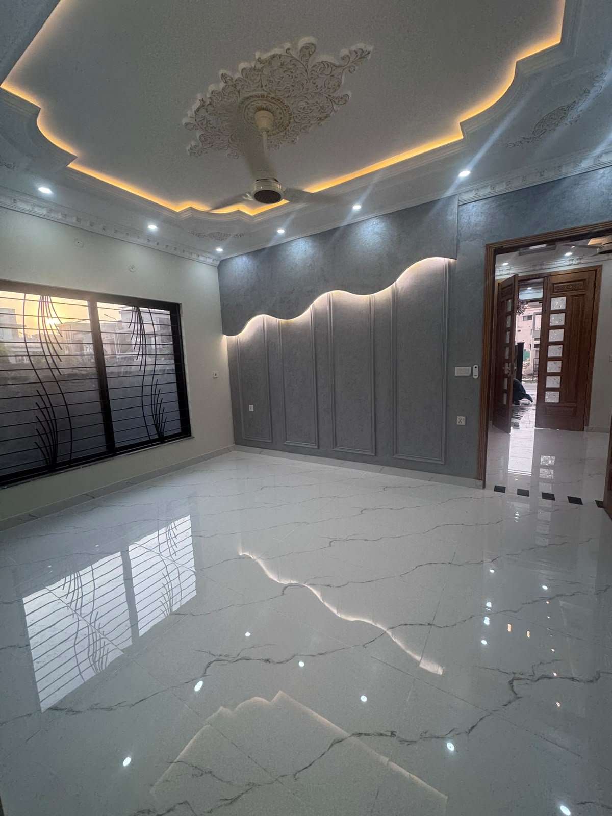 10 Marla House for Sale in Tulip Block, Park View City Lahore