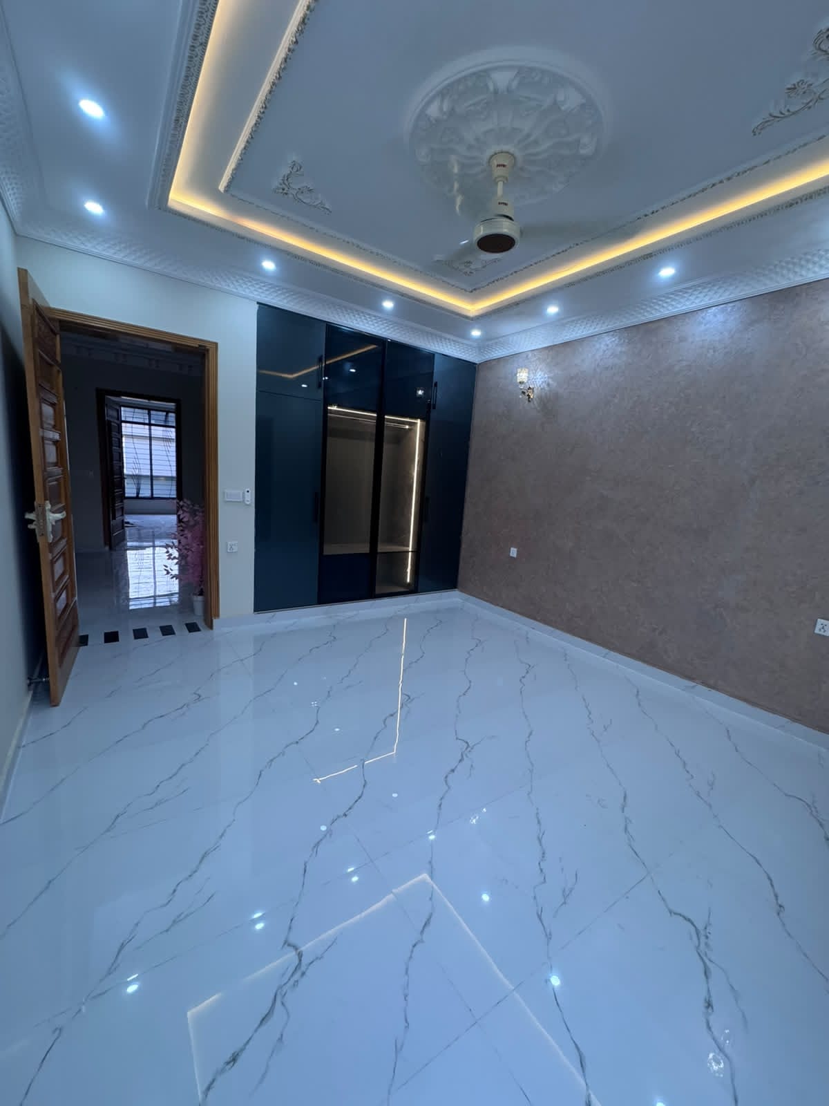 10 Marla House for Sale in Tulip Block, Park View City Lahore