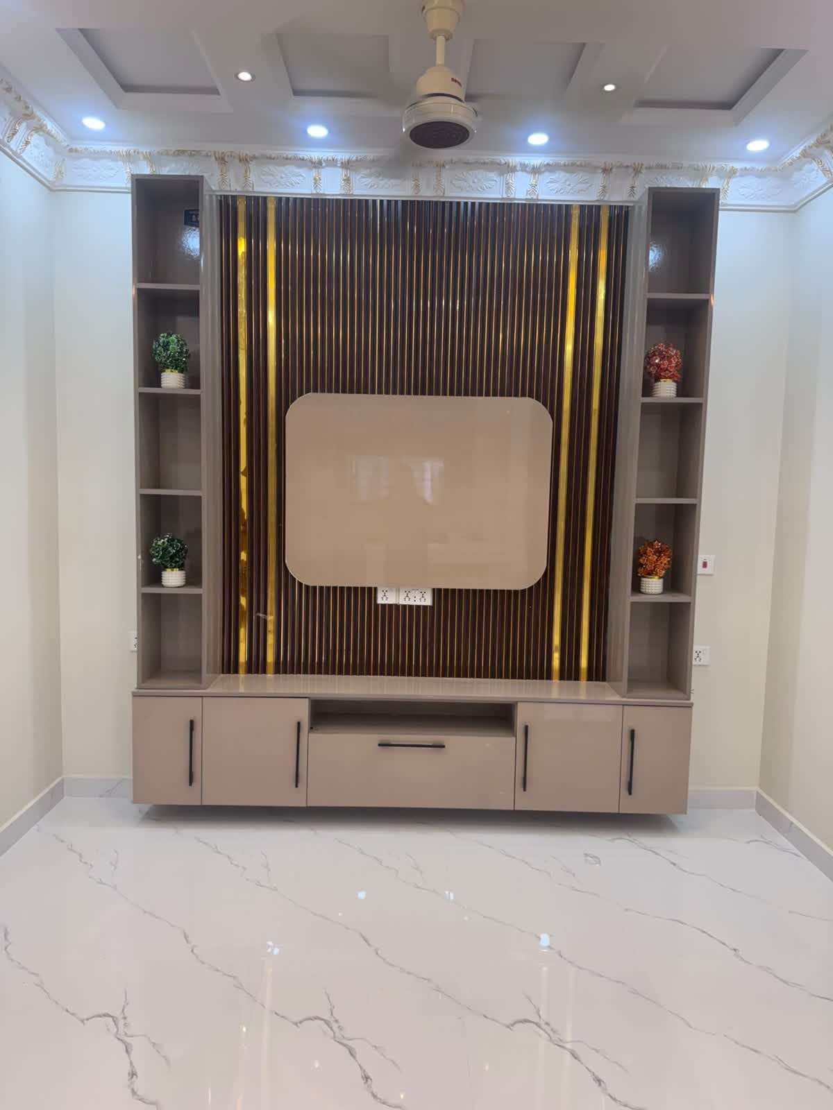 10 Marla House for Sale in Tulip Block, Park View City Lahore