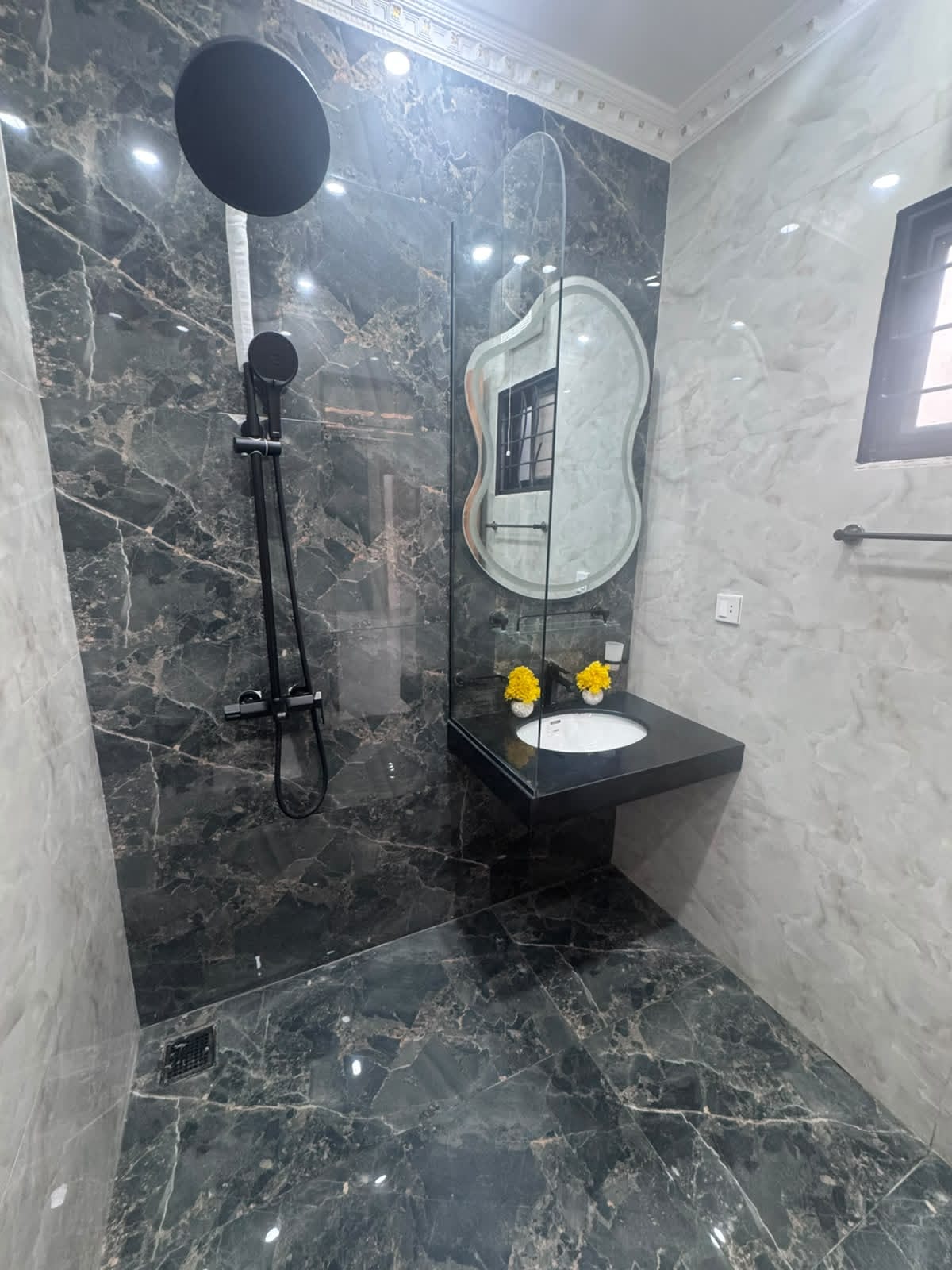 10 Marla House for Sale in Tulip Block, Park View City Lahore